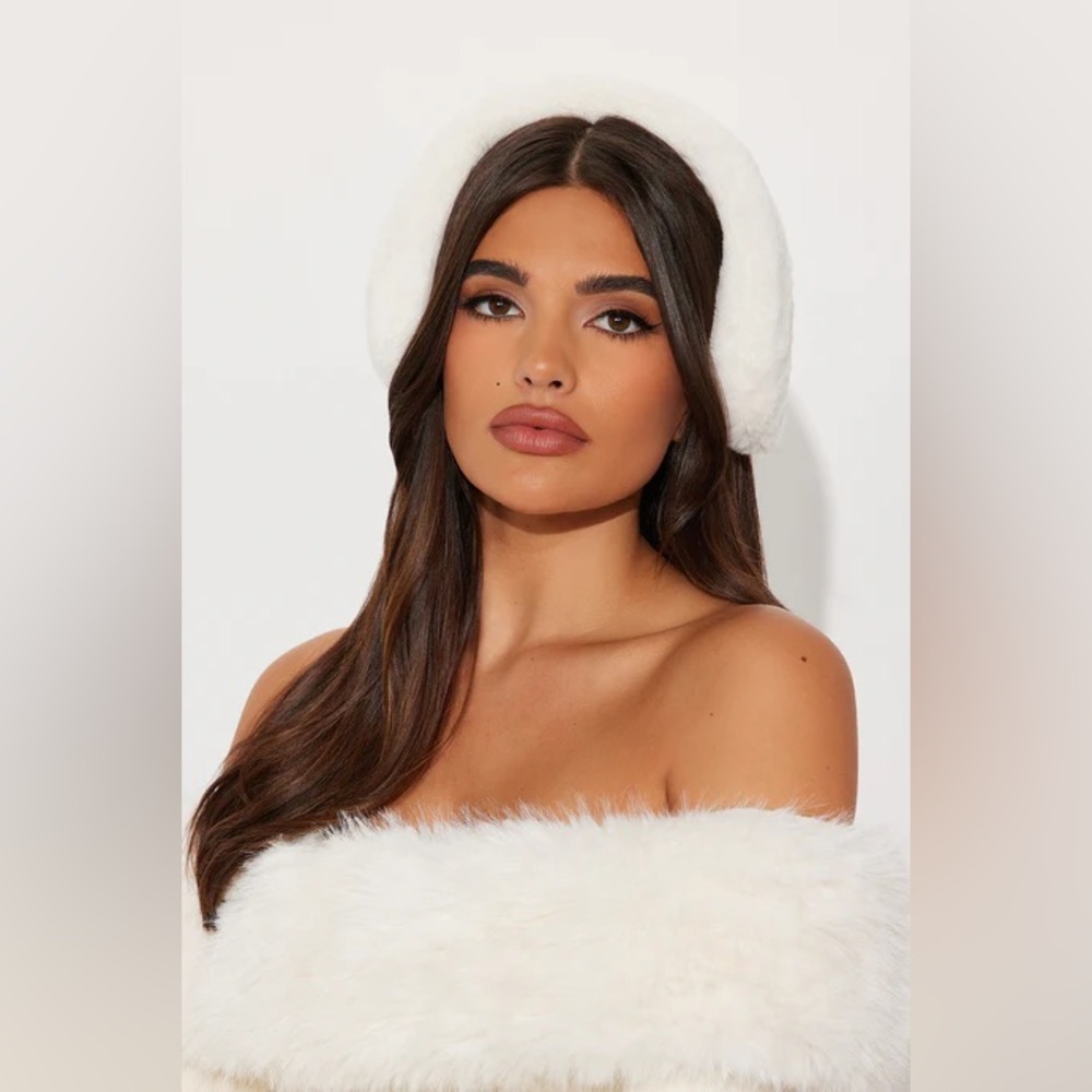 Fashion Nova Ear Covering Faux Fur Headband - White